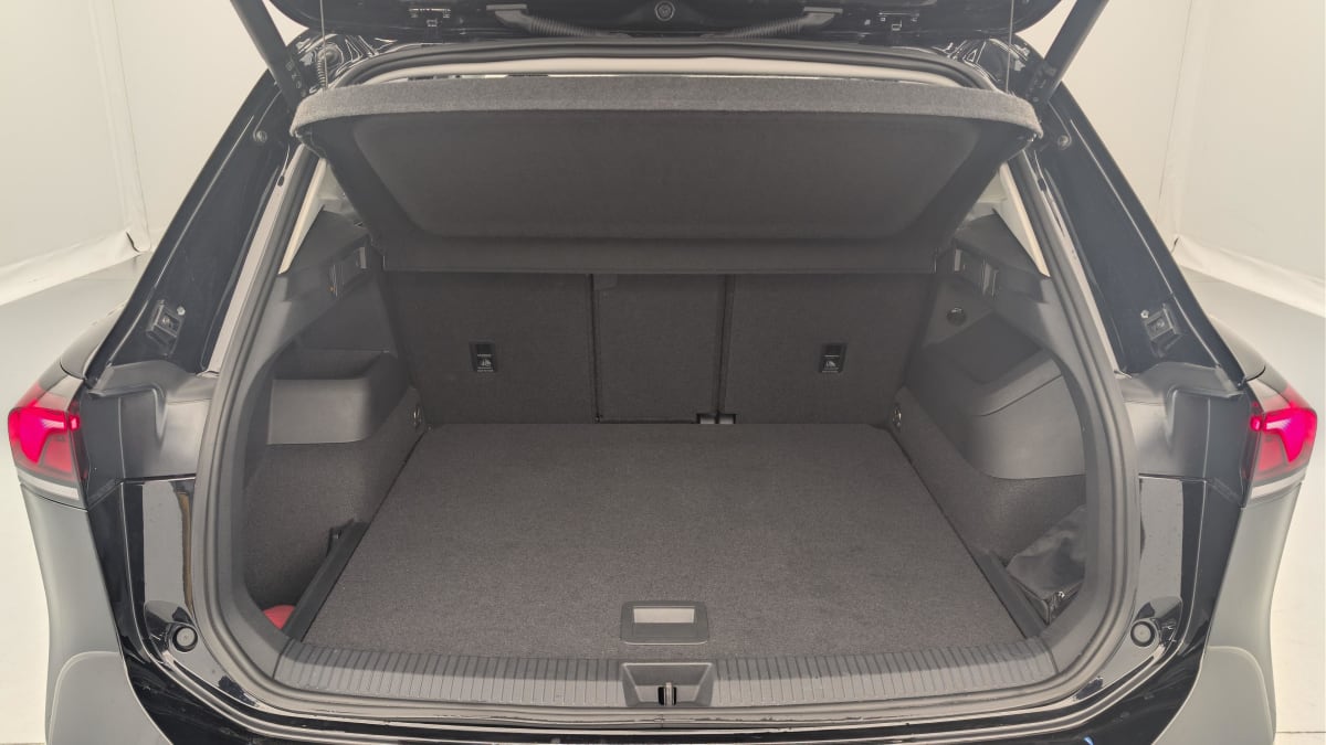 Volkswagen Tiguan - Image 11