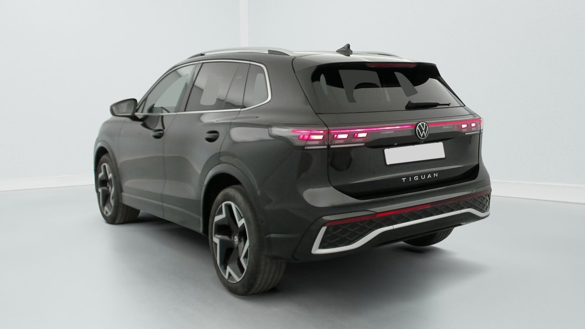 Volkswagen Tiguan - Image 5