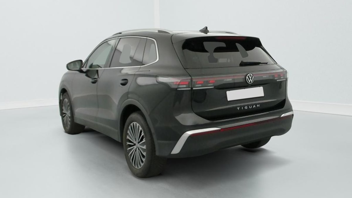 Volkswagen Tiguan - Image 5