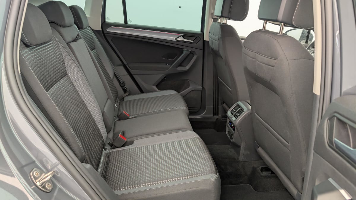 Volkswagen Tiguan - Image 10