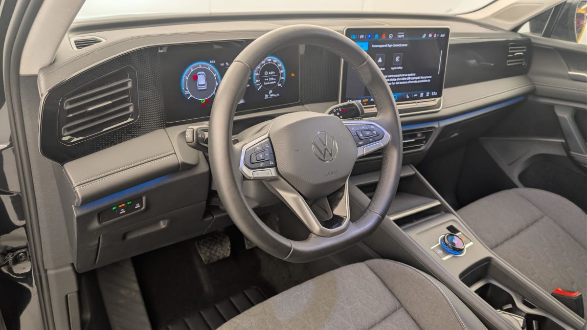 Volkswagen Tiguan - Image 15