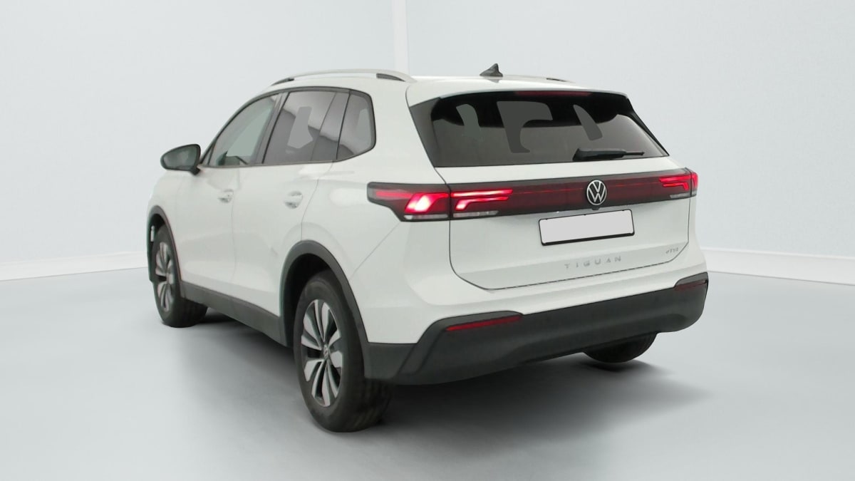Volkswagen Tiguan - Image 5