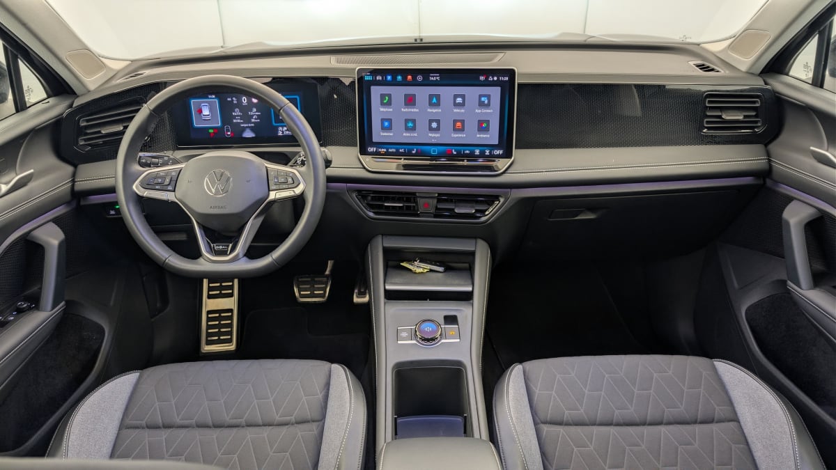 Volkswagen Tiguan - Image 13