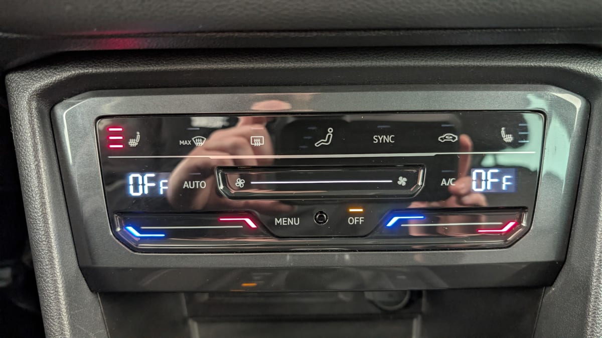 Volkswagen Tiguan - Image 19