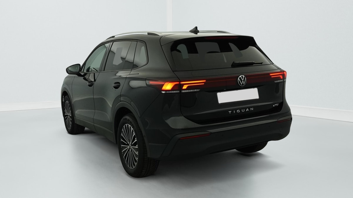Volkswagen Tiguan - Image 5