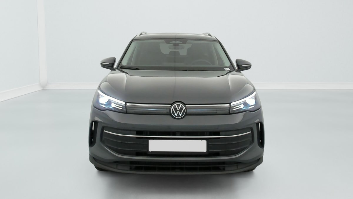 Volkswagen Tiguan - Image 23