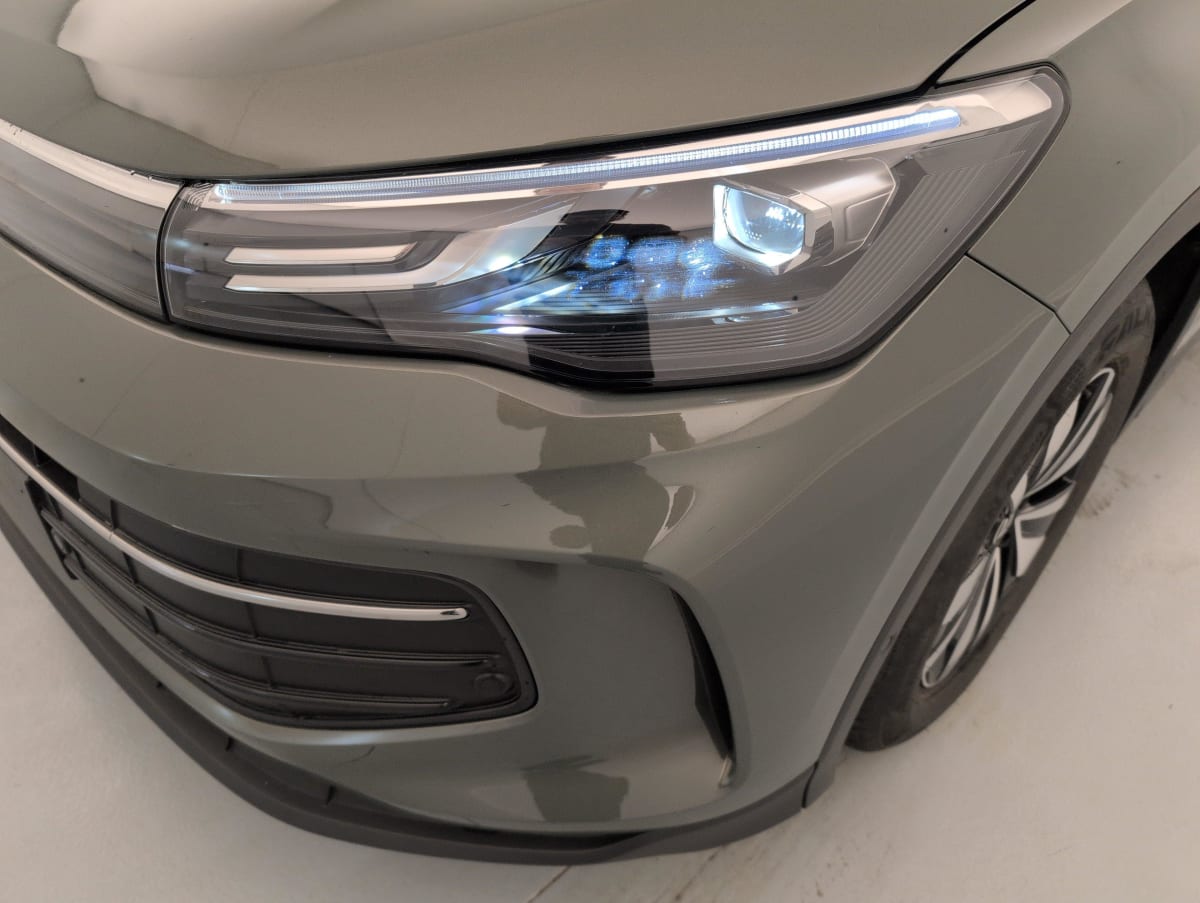 Volkswagen Tiguan - Image 21
