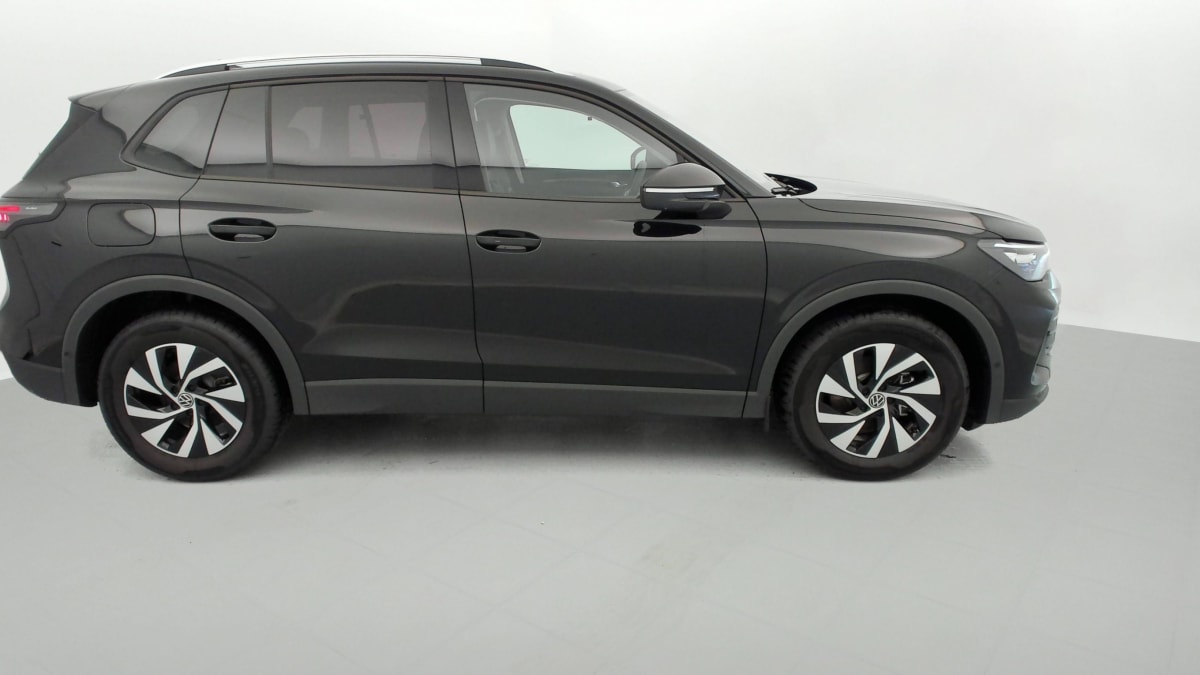 Volkswagen Tiguan - Image 58