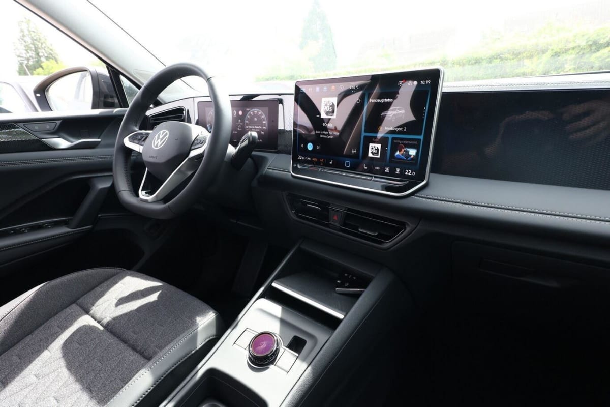 VOLKSWAGEN TIGUAN 130 DSG