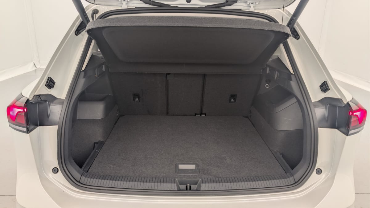 Volkswagen Tiguan - Image 11