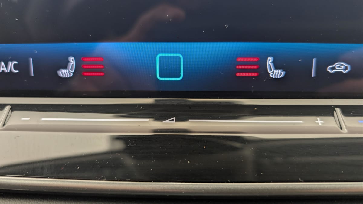 Volkswagen Tiguan - Image 20