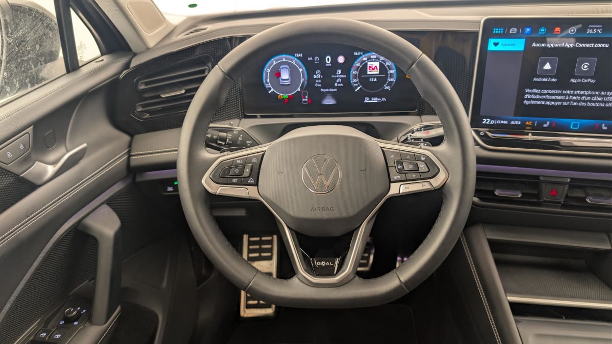 Volkswagen Tiguan - Image 14