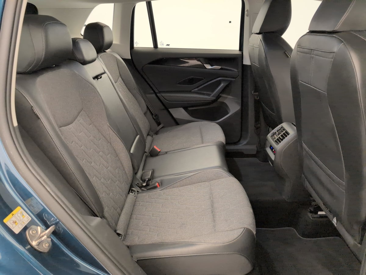 Volkswagen Tiguan - Image 10