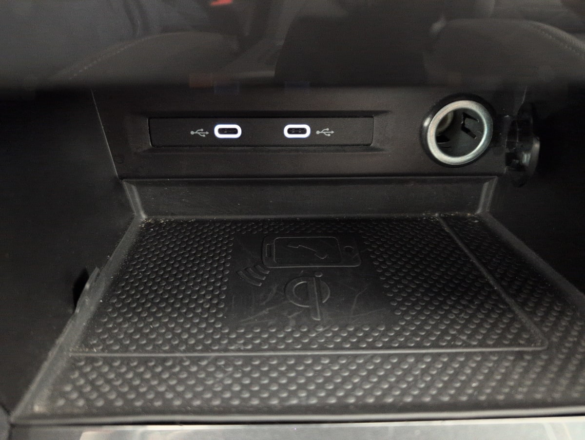 Volkswagen Tiguan - Image 18