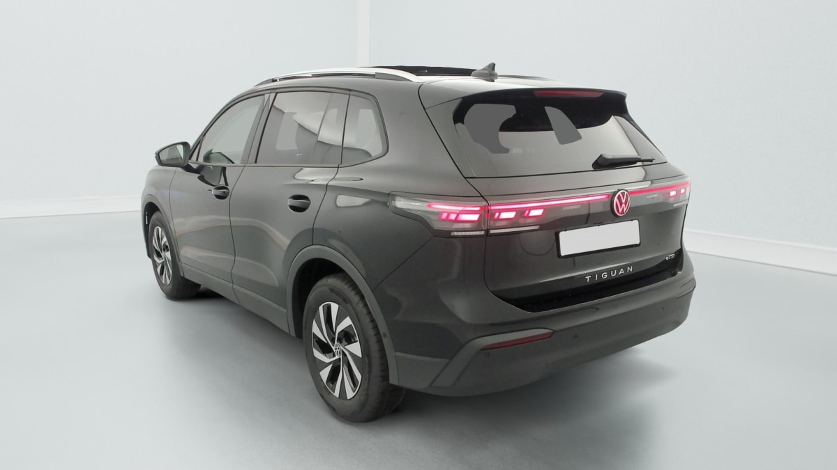 Volkswagen Tiguan - Image 5