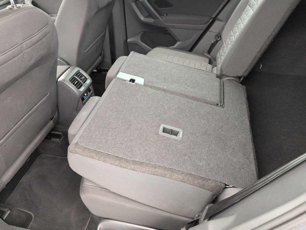 Volkswagen Tiguan - Image 12