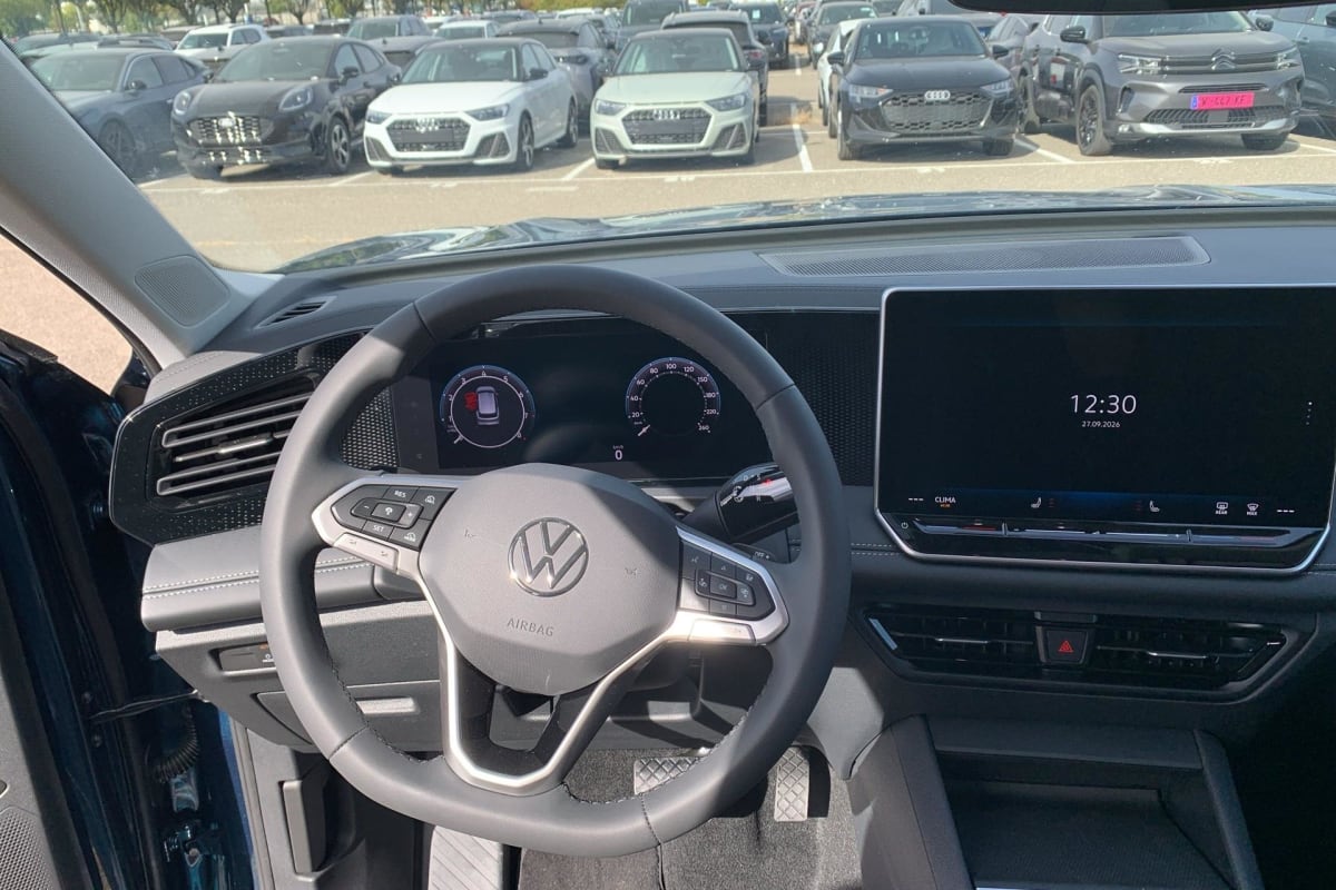 Volkswagen Tiguan - Image 17