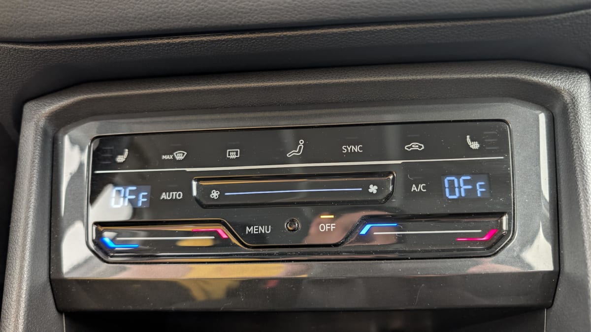 Volkswagen Tiguan - Image 19