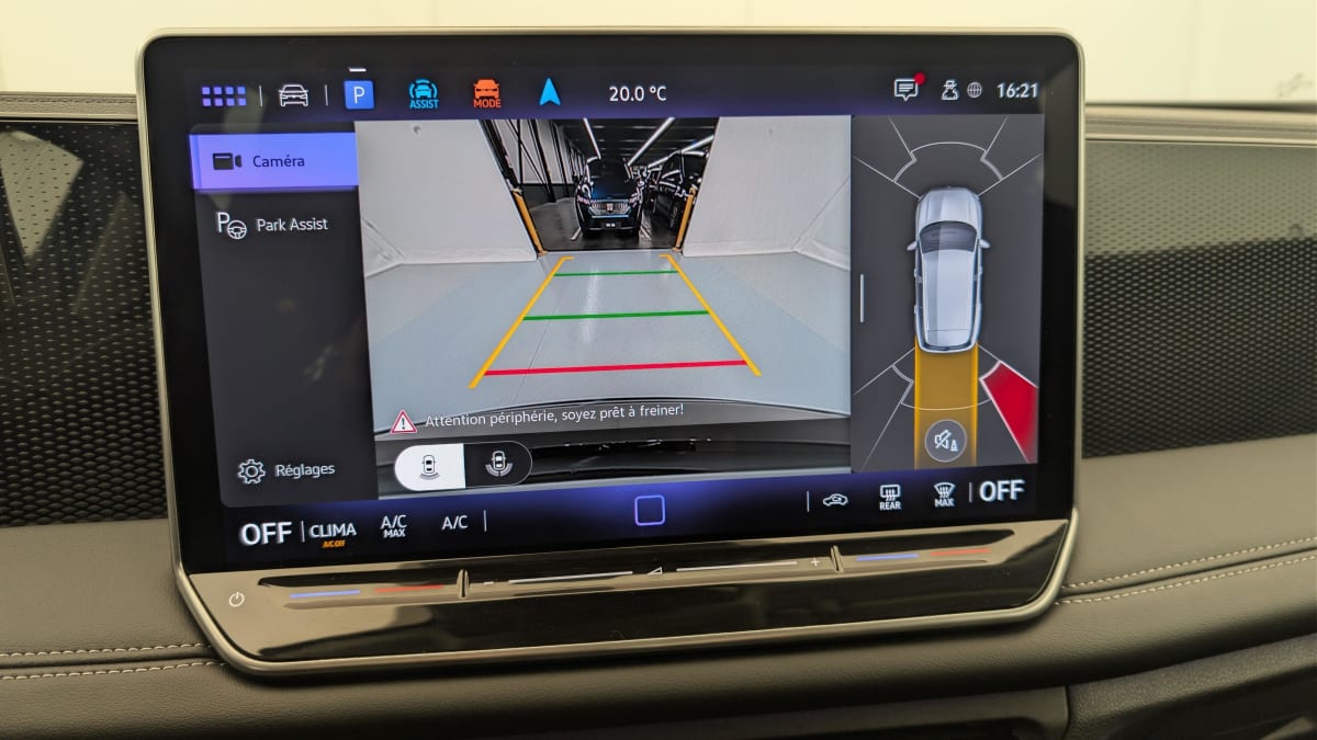 Volkswagen Tiguan - Image 17