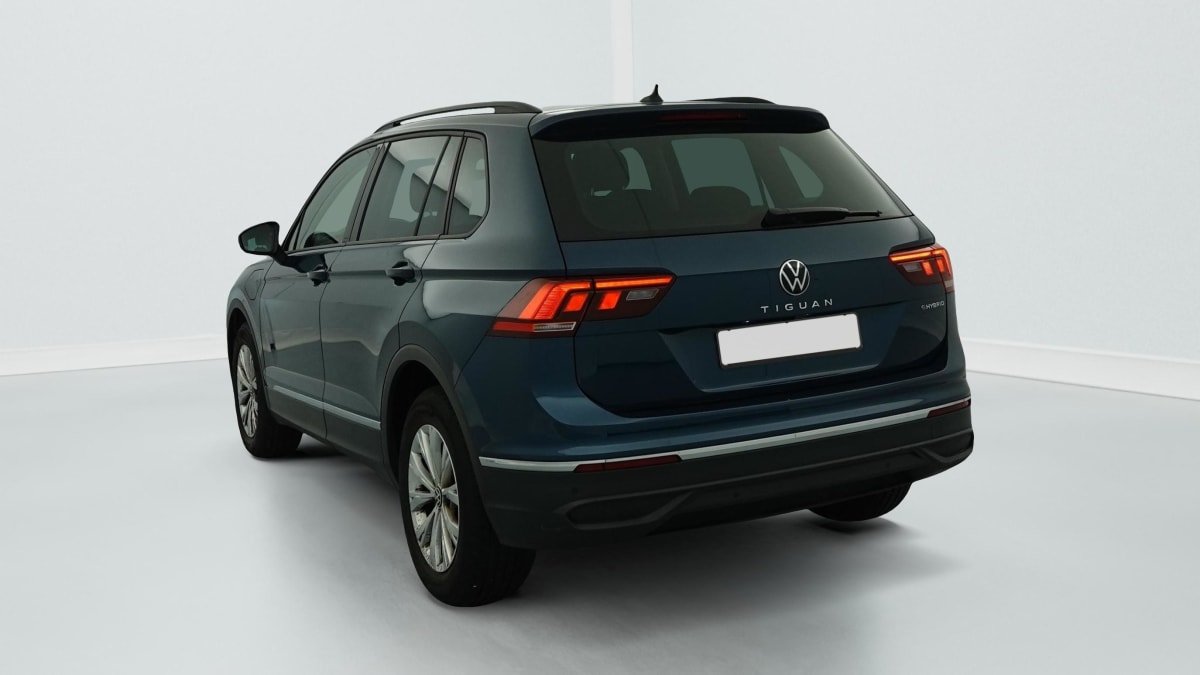 Volkswagen Tiguan - Image 5