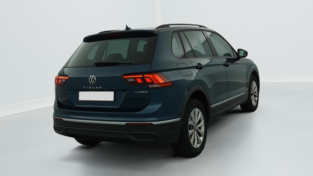 Volkswagen Tiguan - Image 7