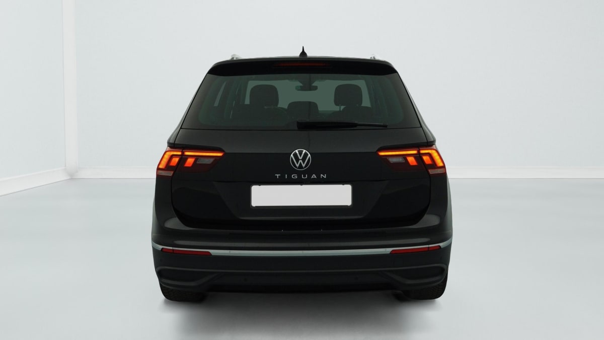 Volkswagen Tiguan - Image 6