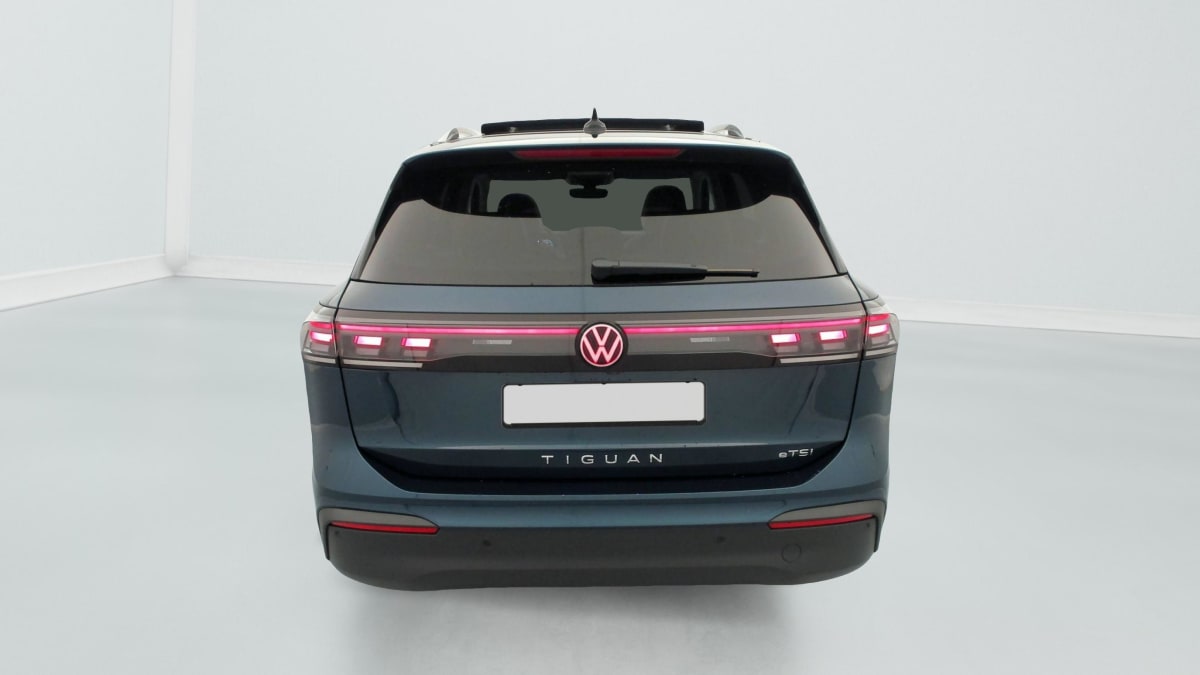 Volkswagen Tiguan - Image 34
