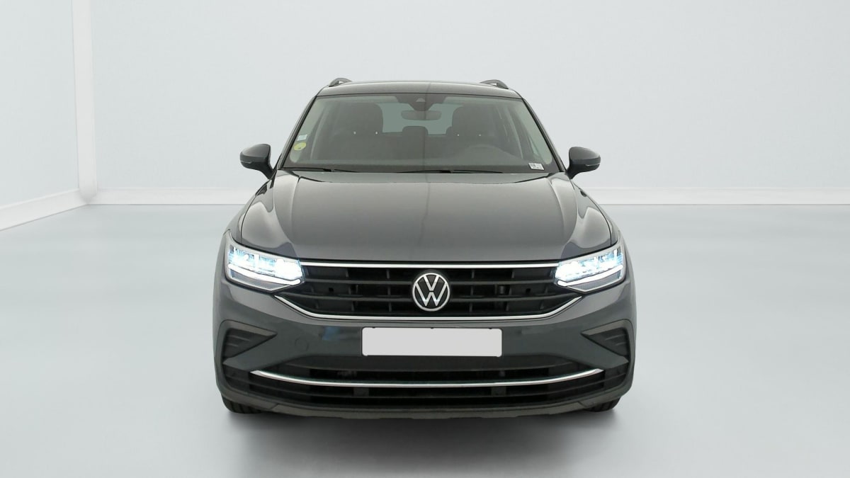Volkswagen Tiguan - Image 2