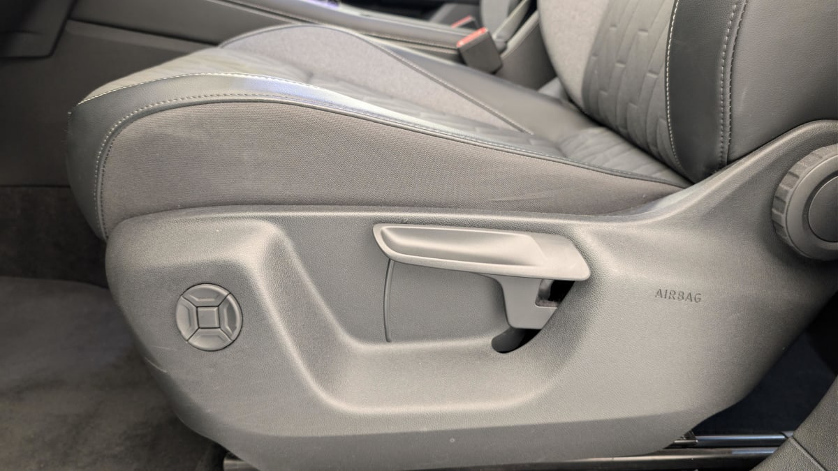 Volkswagen Tiguan - Image 21