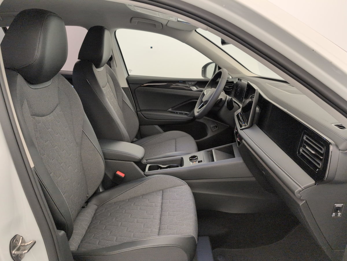 Volkswagen Tiguan - Image 9