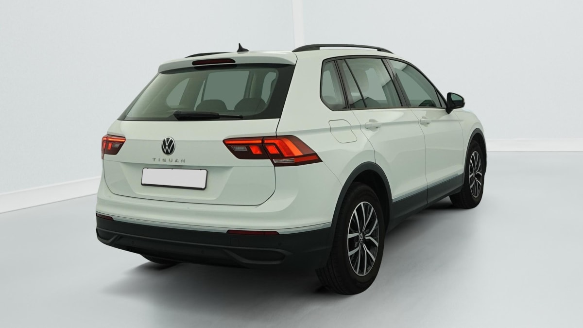 Volkswagen Tiguan - Image 7