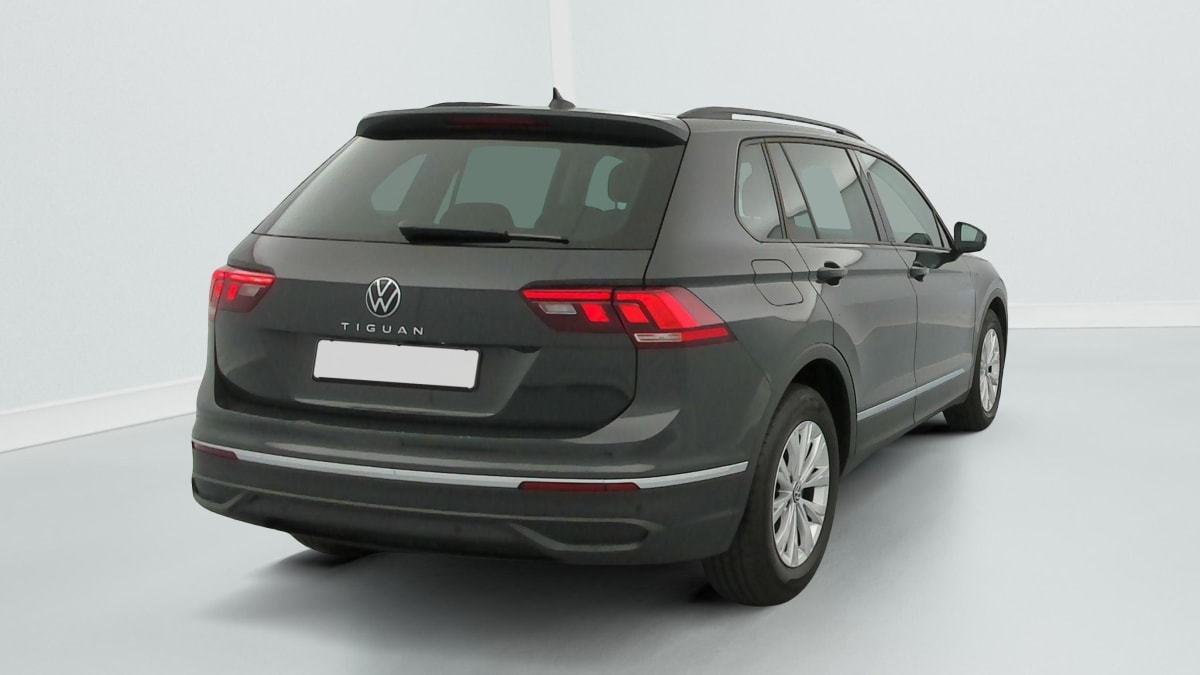 Volkswagen Tiguan - Image 7