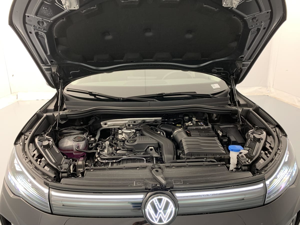 Volkswagen Tiguan - Image 26