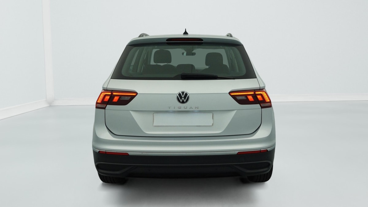 Volkswagen Tiguan - Image 6