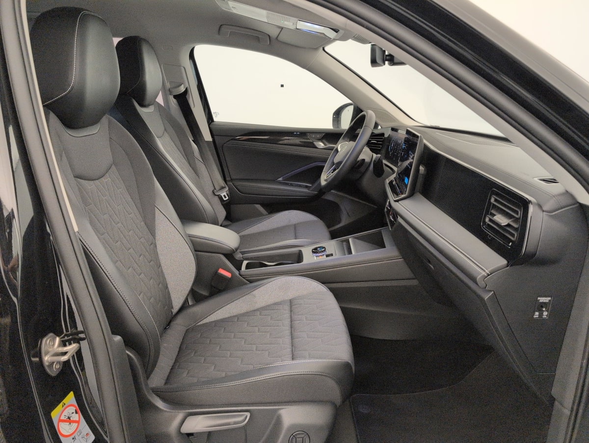 Volkswagen Tiguan - Image 9