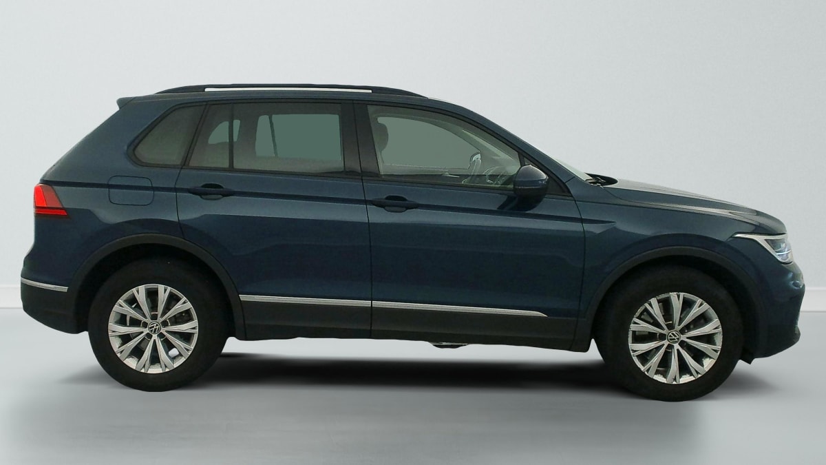 Volkswagen Tiguan - Image 8