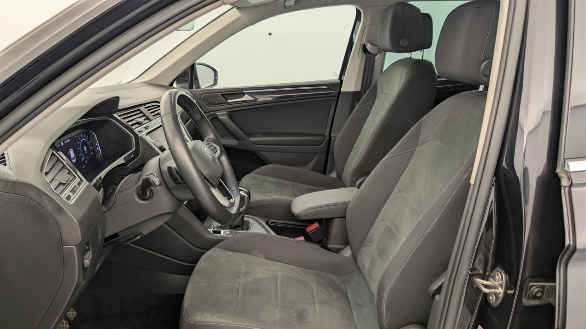 Volkswagen Tiguan - Image 16