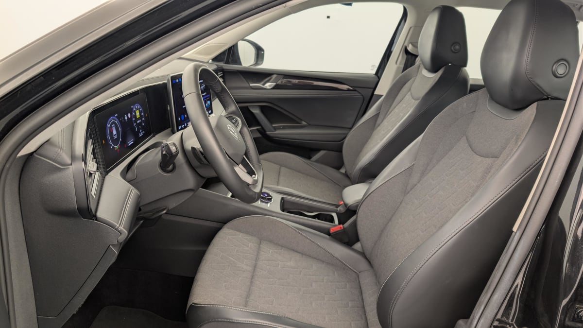 Volkswagen Tiguan - Image 16