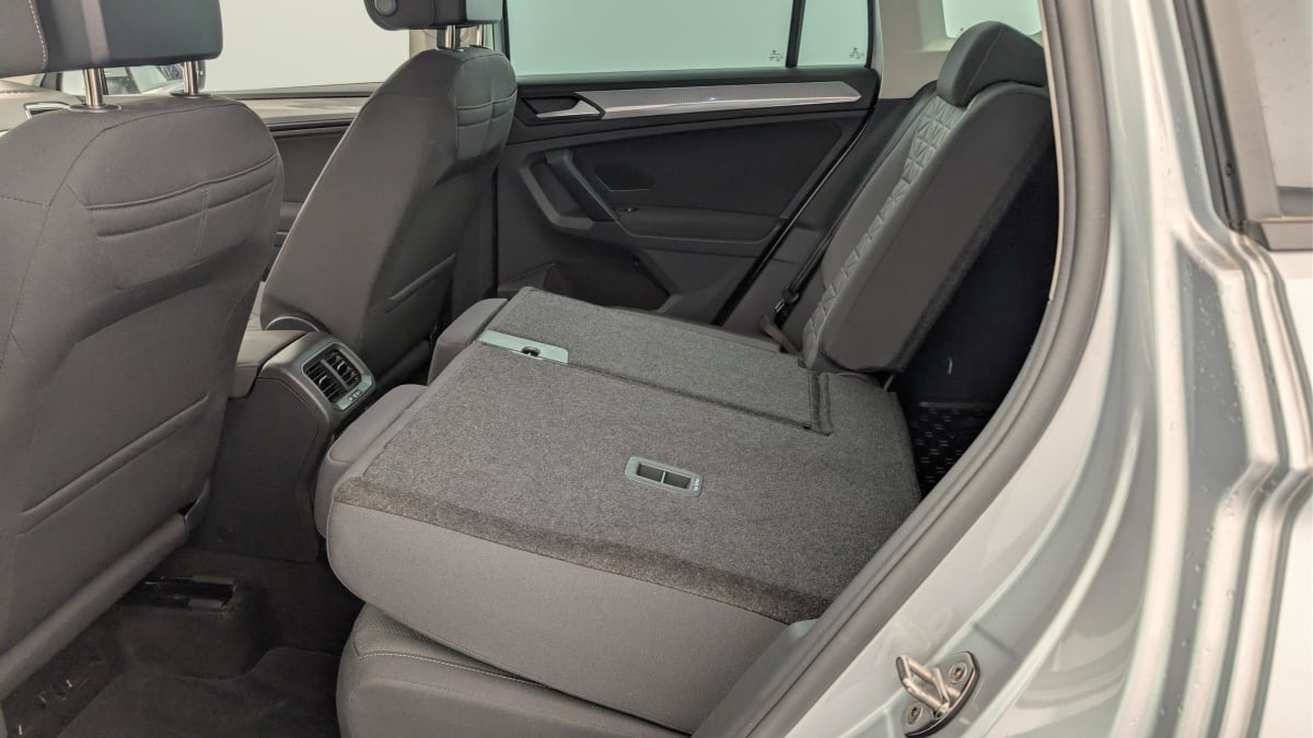 Volkswagen Tiguan - Image 12
