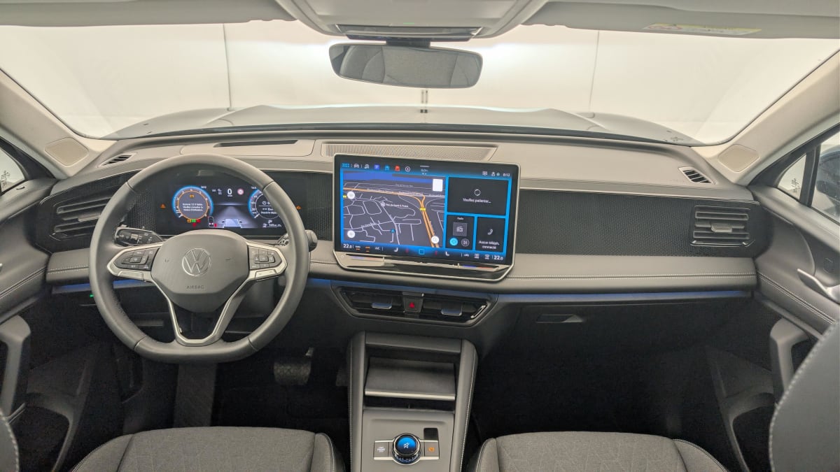 Volkswagen Tiguan - Image 13