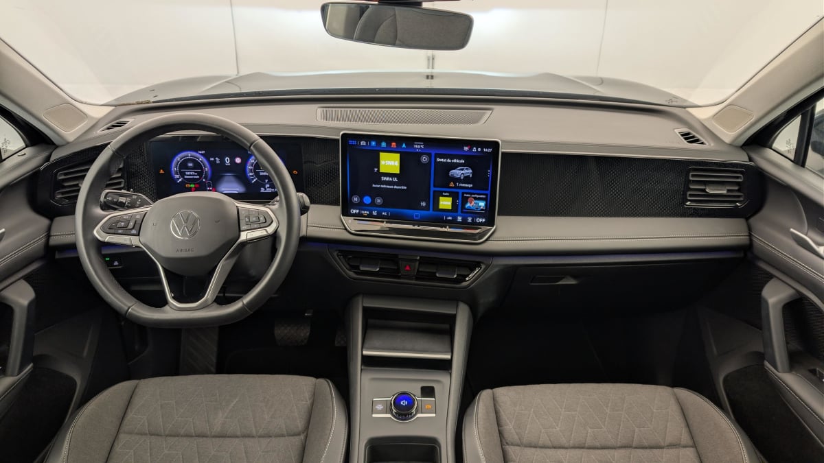 Volkswagen Tiguan - Image 13