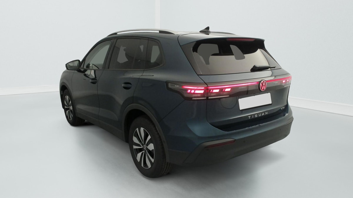 Volkswagen Tiguan - Image 58
