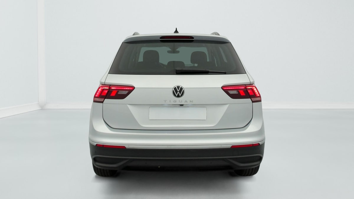 Volkswagen Tiguan - Image 6
