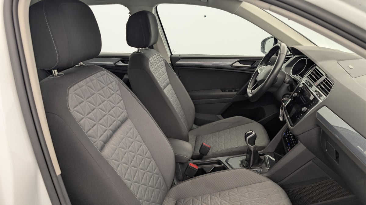 Volkswagen Tiguan - Image 9
