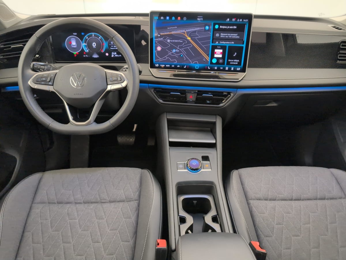 Volkswagen Tiguan - Image 13