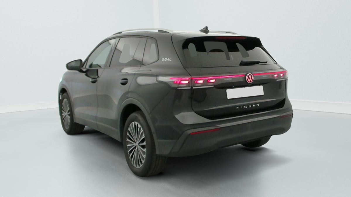 Volkswagen Tiguan - Image 5