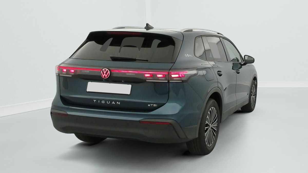 Volkswagen Tiguan - Image 7