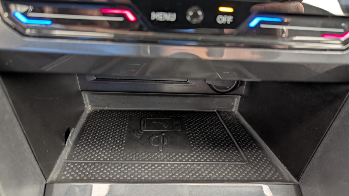 Volkswagen Tiguan - Image 20