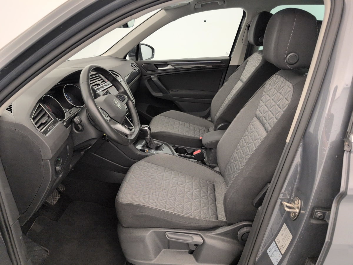 Volkswagen Tiguan - Image 16