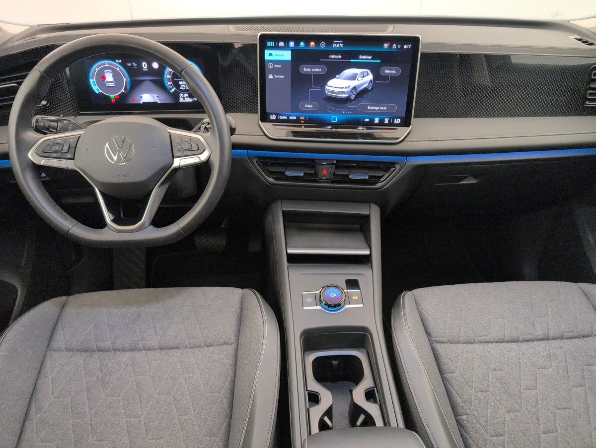 Volkswagen Tiguan - Image 13